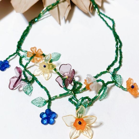 Acrylic flower layered necklace #630 - Picture 4 of 6